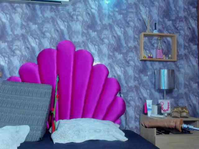 EMMA_PARIS webcam