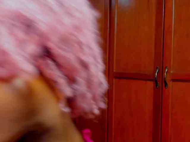 EMMA_PARIS webcam
