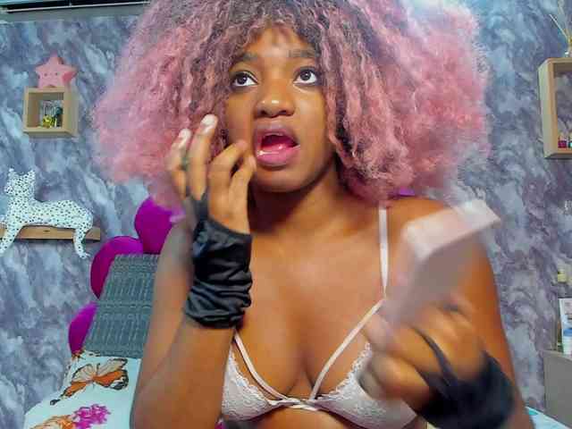 EMMA_PARIS webcam