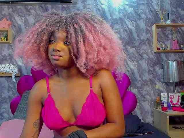 EMMA_PARIS webcam