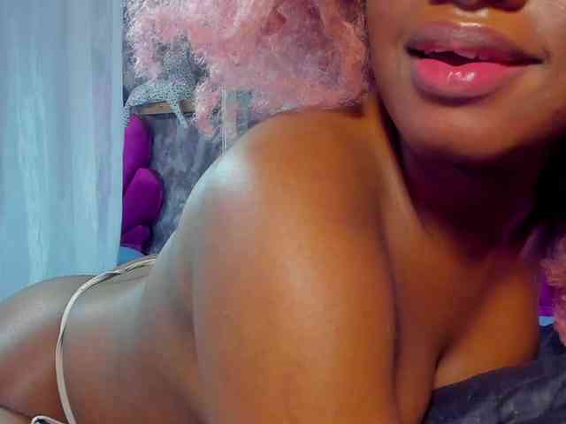 EMMA_PARIS webcam