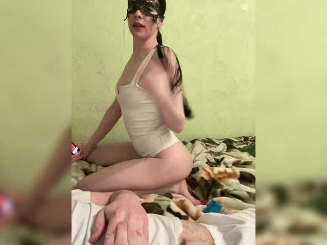 Mileshil's BongaCams show and profile