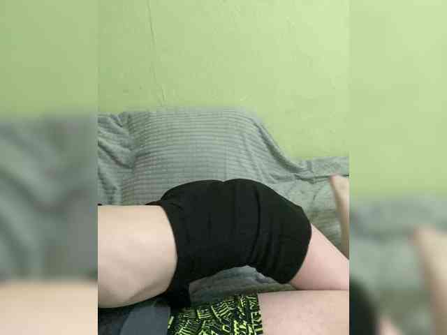 Mileshil Live Webcam on BongaCams