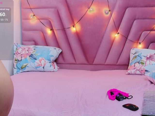 horny18girl's BongaCams show and profile