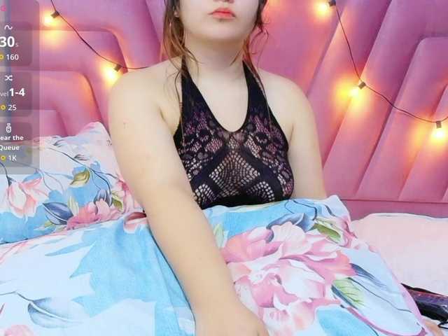 horny18girl's BongaCams show and profile