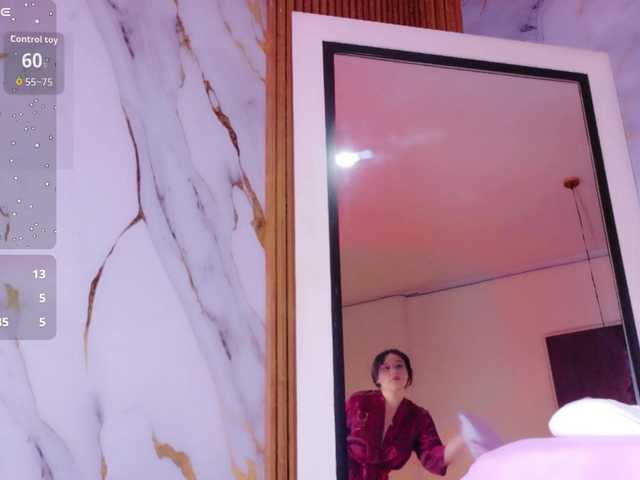 horny18girl's BongaCams show and profile