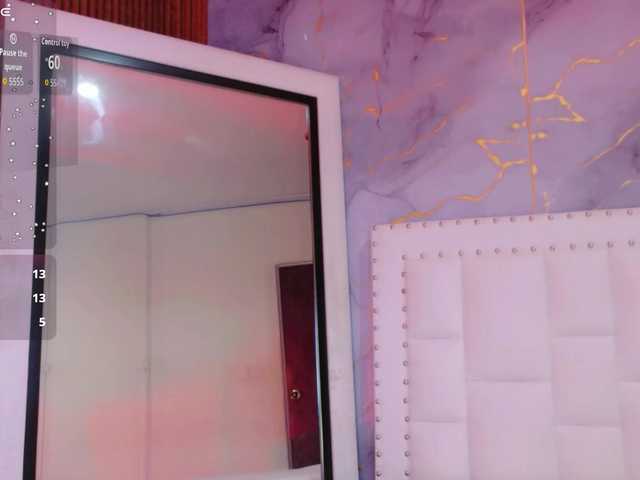 horny18girl's BongaCams show and profile