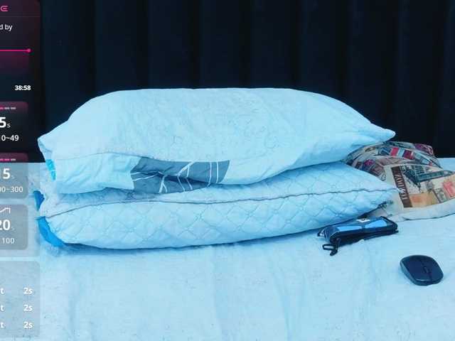 horny18girl's BongaCams show and profile