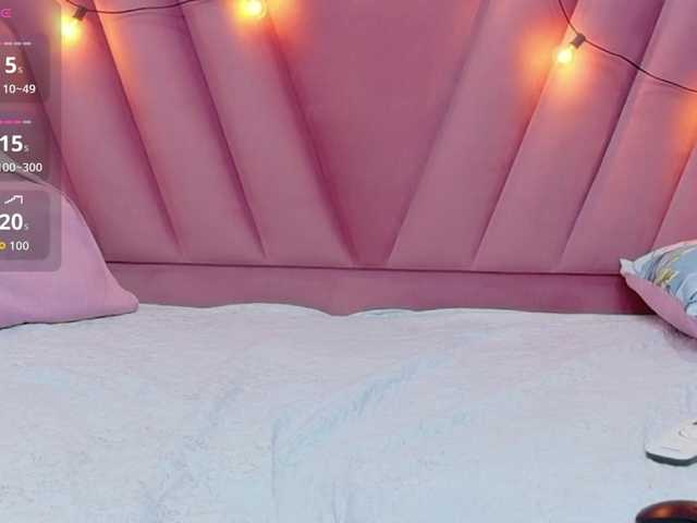 horny18girl's BongaCams show and profile