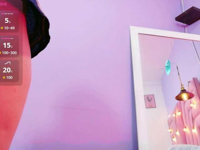 horny18girl's BongaCams show and profile