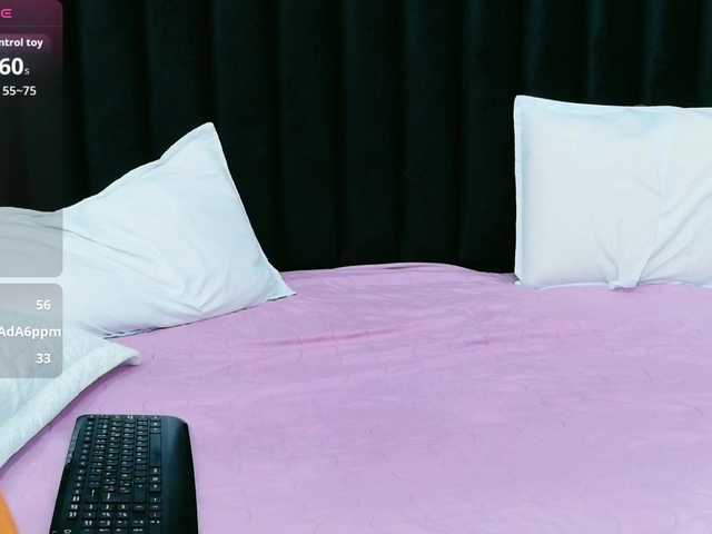 horny18girl's BongaCams show and profile