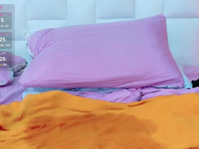 horny18girl's BongaCams show and profile