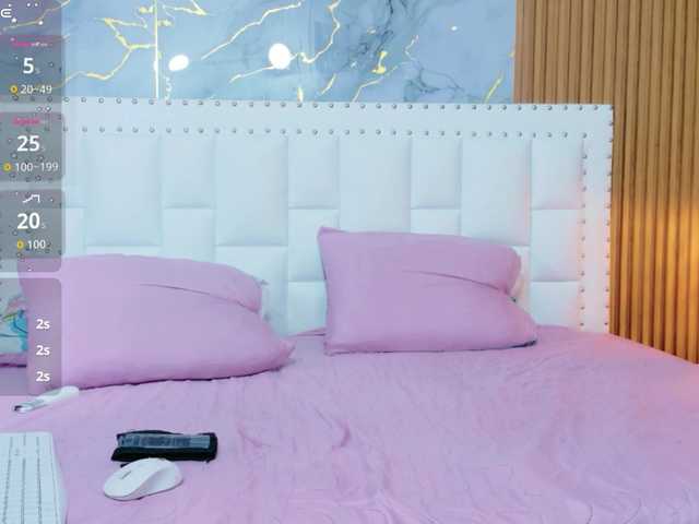 horny18girl's BongaCams show and profile