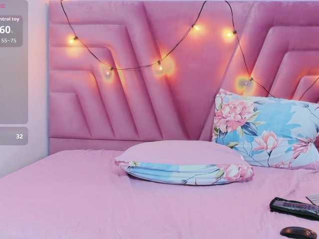 horny18girl's BongaCams show and profile