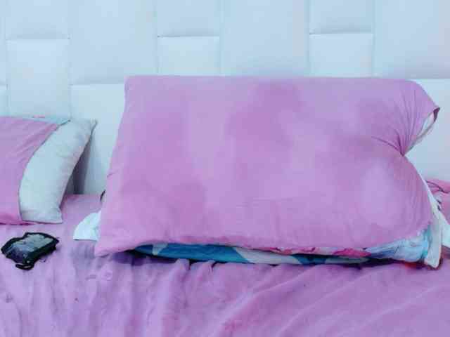 horny18girl horny18girl