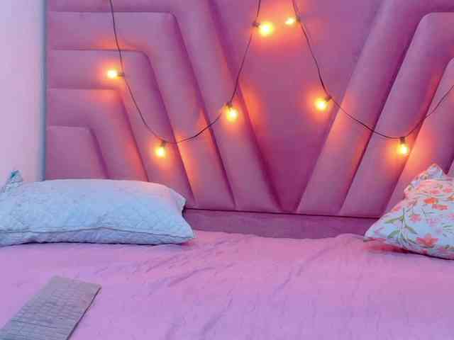 horny18girl horny18girl