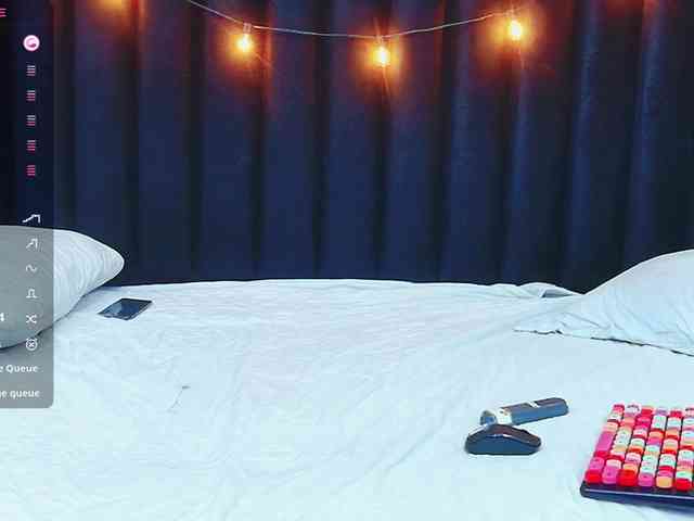 horny18girl webcam