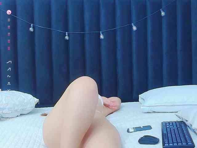 horny18girl webcam