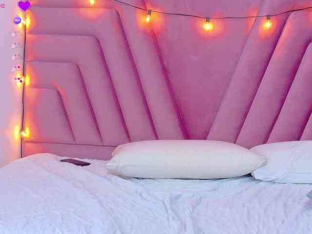 horny18girl webcam