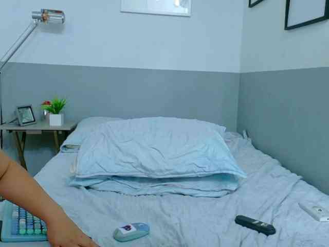 horny18girl webcam