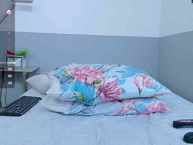 horny18girl horny18girl