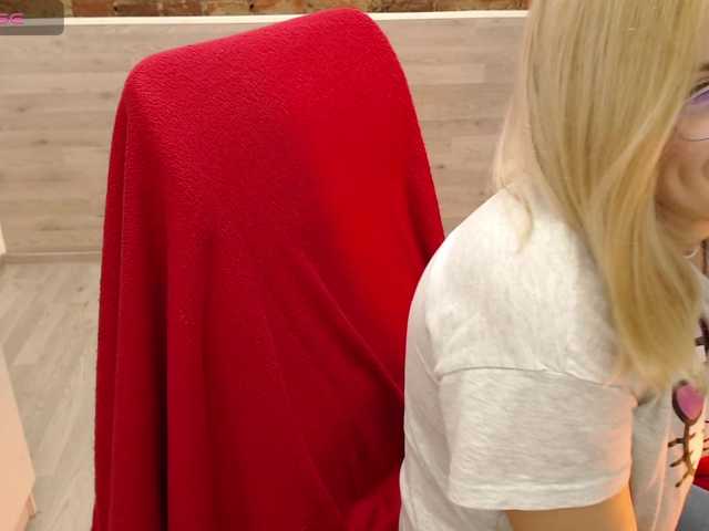 AmyAmandaX's BongaCams show and profile