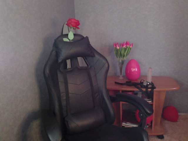 LindaElosiMilf's BongaCams show and profile