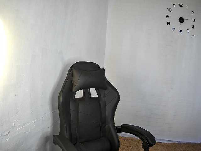  LindaElosiMilf chat room