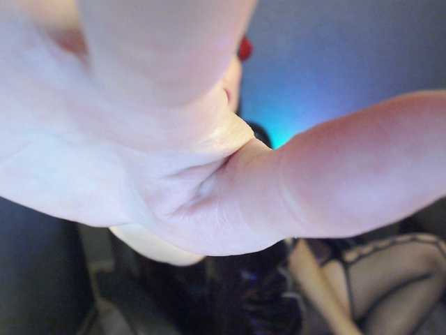 LindaElosiMilf's BongaCams show and profile