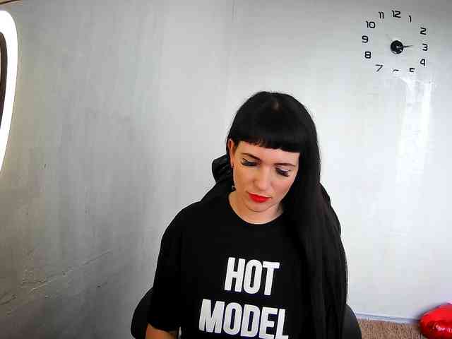 LindaElosiMilf webcam