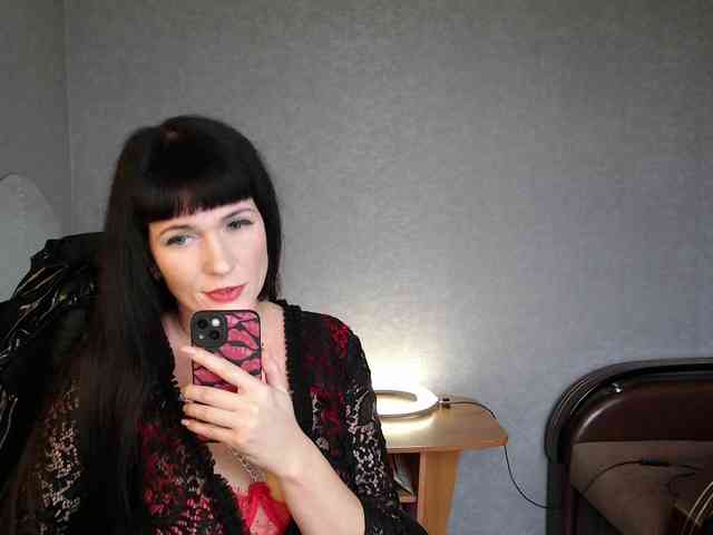 LindaElosiMilf webcam