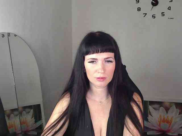 LindaElosiMilf webcam