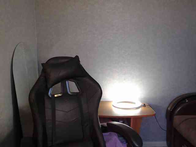 LindaElosiMilf webcam