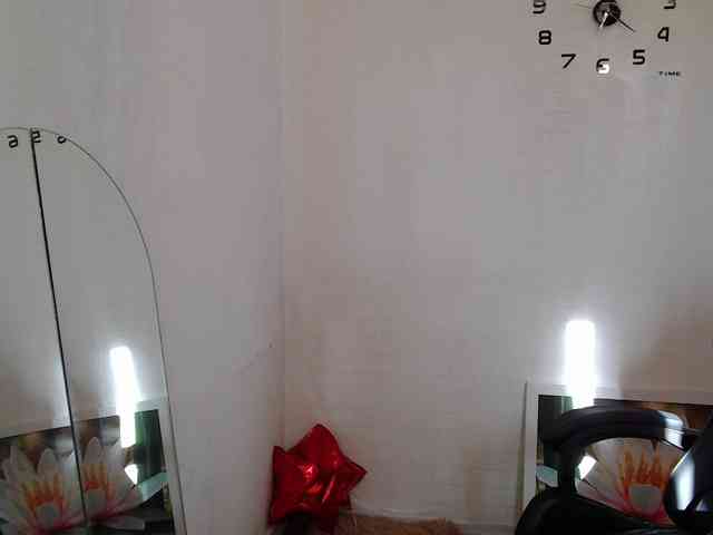 LindaElosiMilf webcam