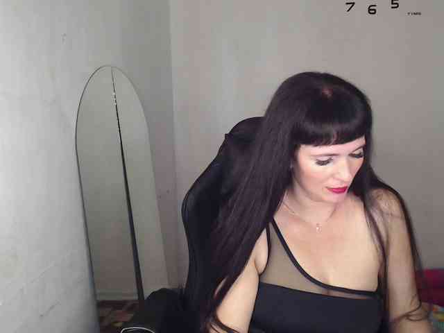 LindaElosiMilf webcam