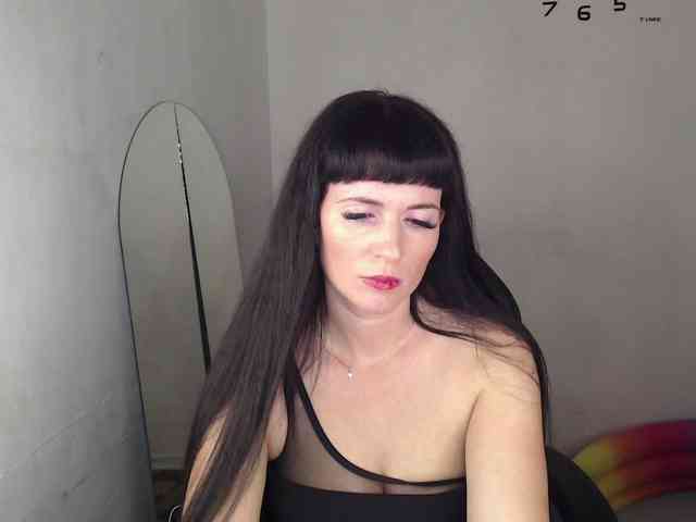 LindaElosiMilf webcam