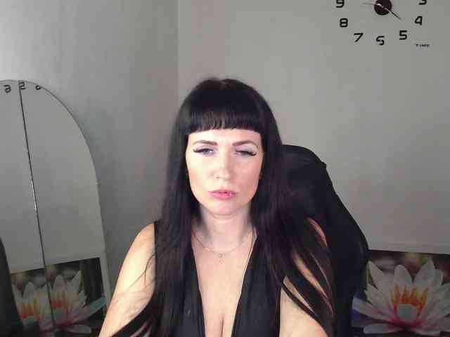 LindaElosiMilf webcam