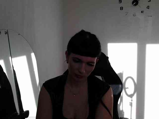 LindaElosiMilf webcam