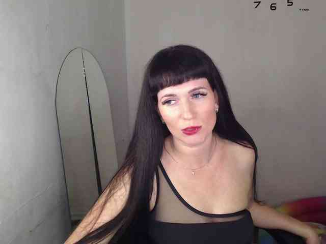 LindaElosiMilf webcam