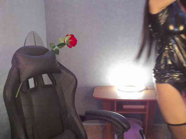 LindaElosiMilf webcam