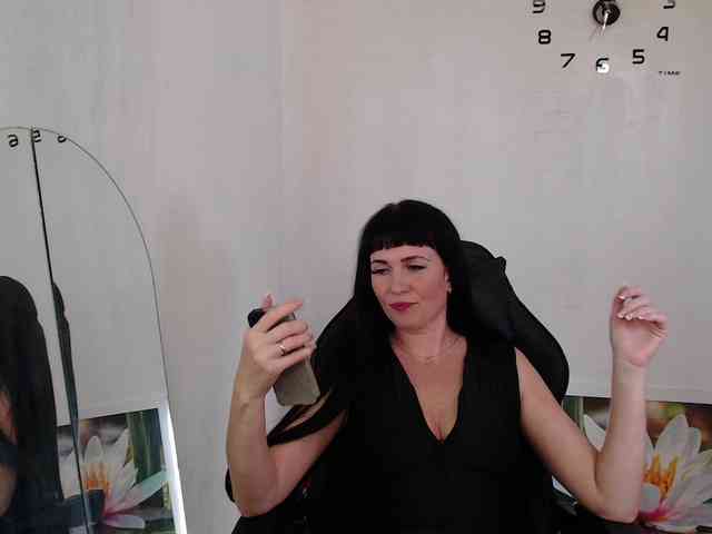 LindaElosiMilf webcam