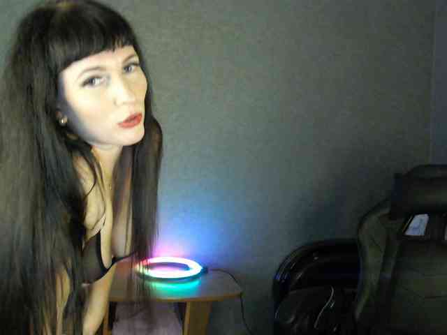 LindaElosiMilf webcam
