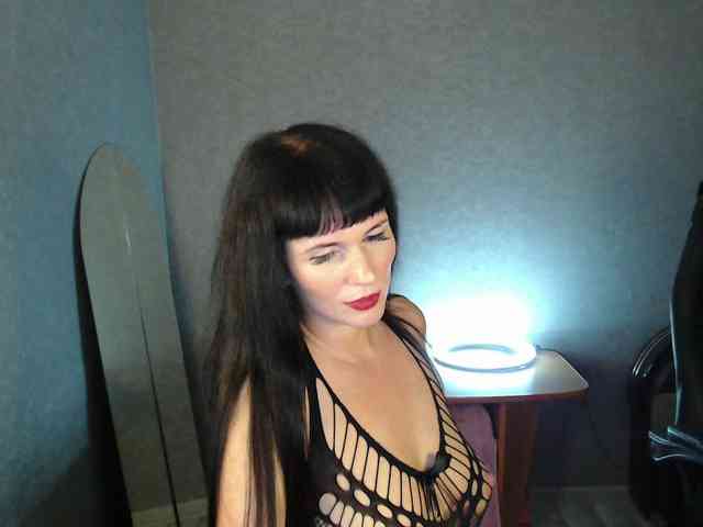 LindaElosiMilf webcam