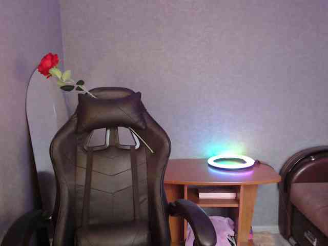 LindaElosiMilf webcam