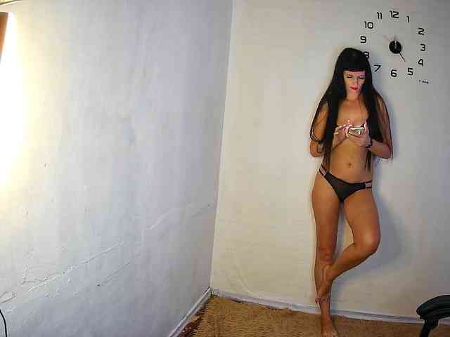 LindaElosiMilf webcam