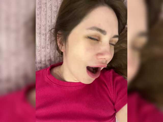 -LeiaProseccina-'s BongaCams show and profile