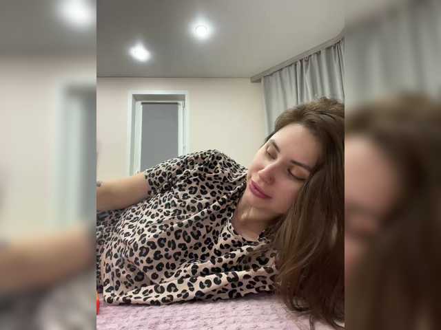 -LeiaProseccina-'s BongaCams show and profile