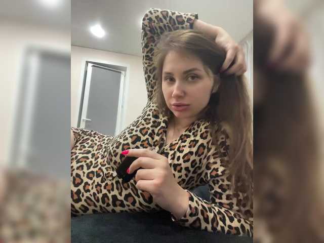 -LeiaProseccina-'s BongaCams show and profile