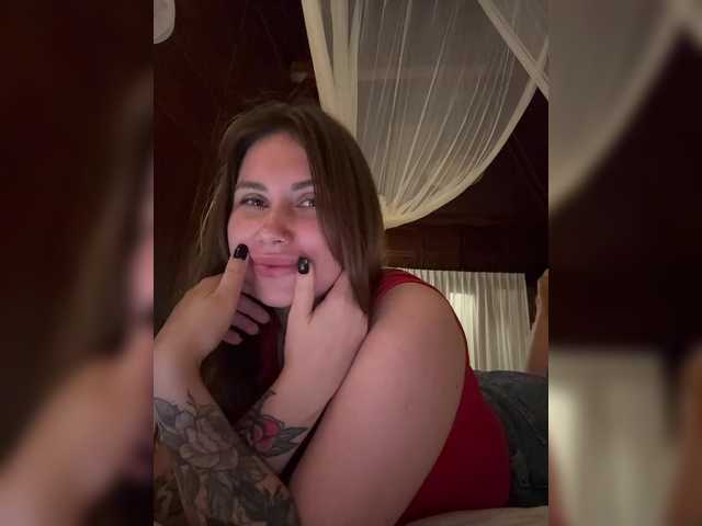 -LeiaProseccina-'s BongaCams show and profile