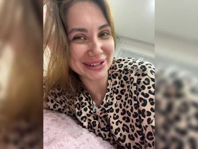 -LeiaProseccina- — 25   . 38  = 10   